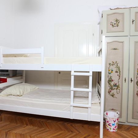 Apartments And Rooms Fonty Sarajevo Room photo